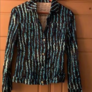 Amazing at night with black or day with jeans